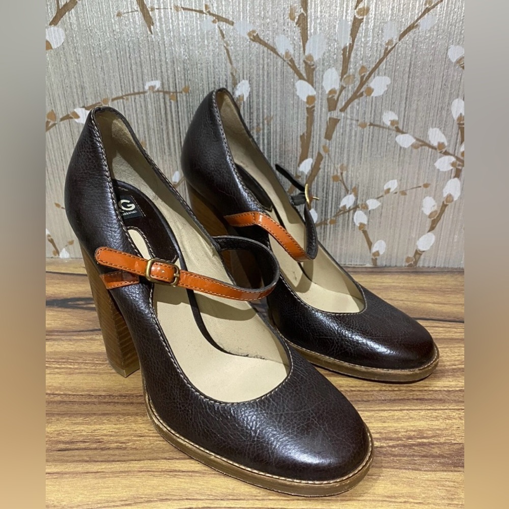Dolce and Gabbana D&G Chunky Heel Brown Mary. Janes